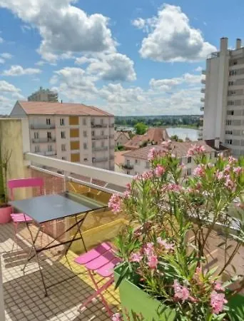 Les Cocons De Stephanie Vue Sur D'allier Apartman *